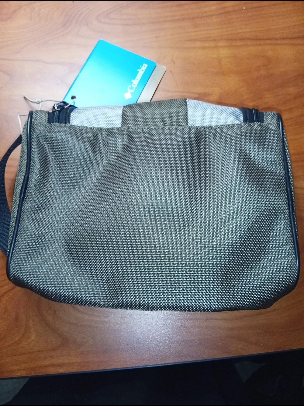 Columbia Men's Olive and Light Gray Travel Hygiene Bag w/Hanging Hook
